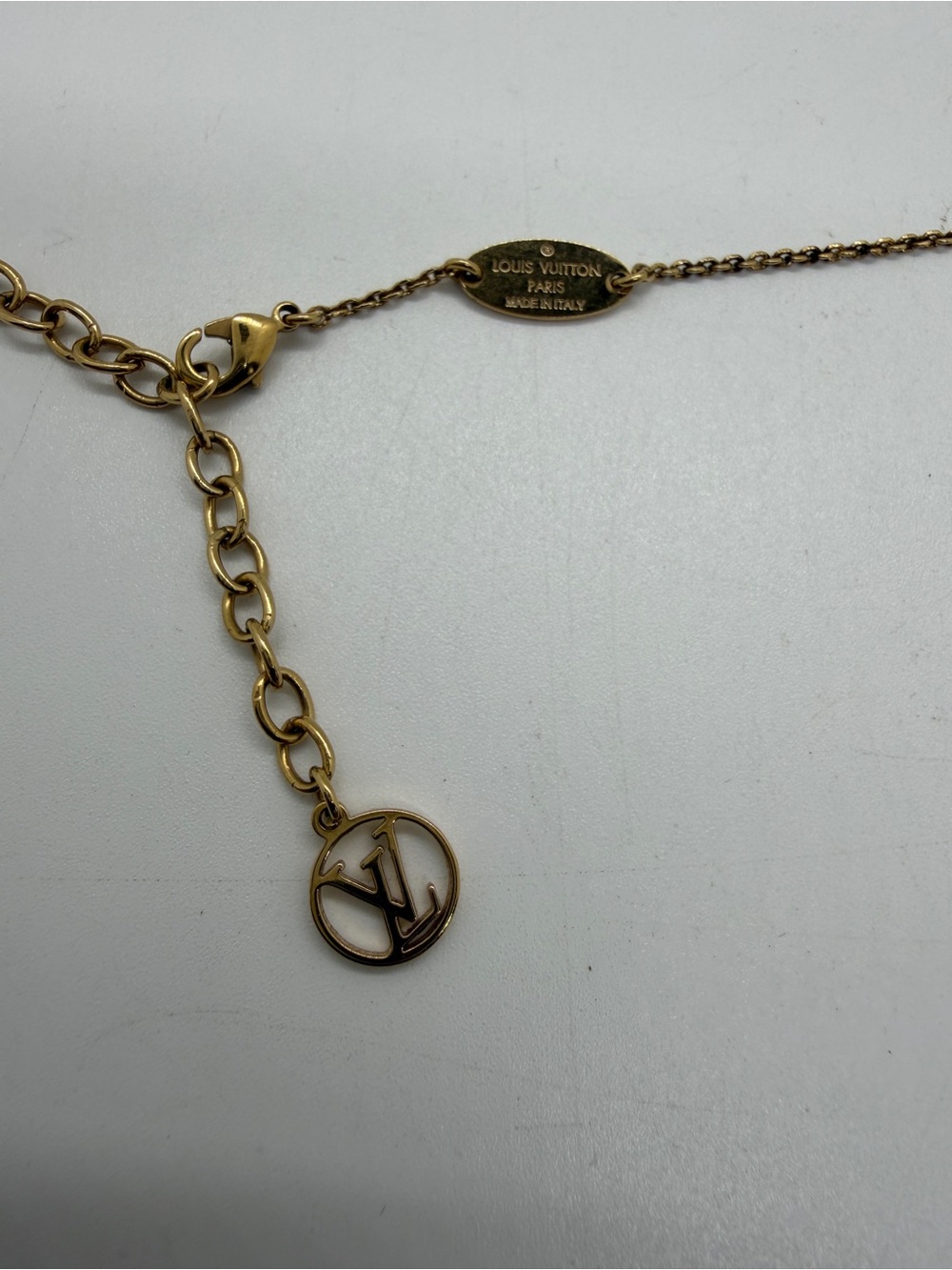 Authentic Louis Vuitton LV me “L” Necklace - Picture 4 of 12